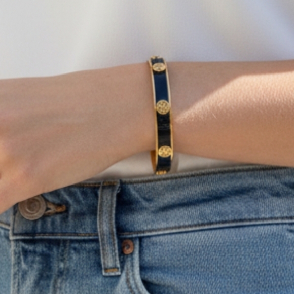NWT Tory Burch Miller Black and Gold Hinge Bracelet - Picture 4 of 8